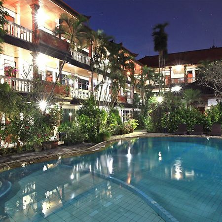 Kuta Dormitory At Simpang Inn Eksteriør bilde