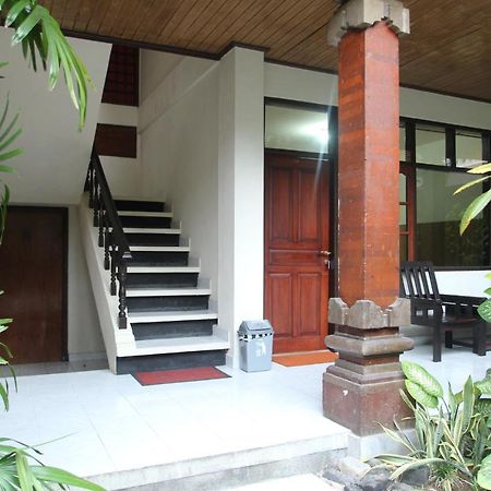 Kuta Dormitory At Simpang Inn Eksteriør bilde